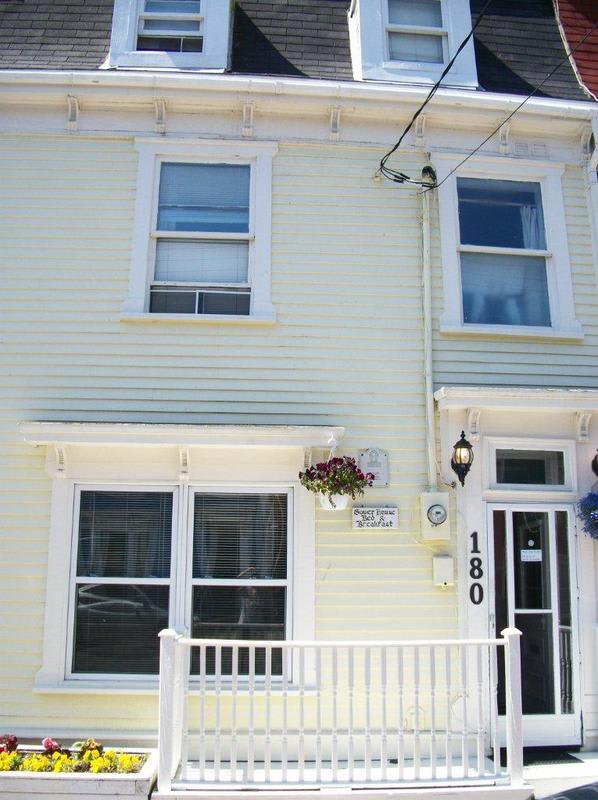 Gower House in St. John's, Canada Book B&B's with