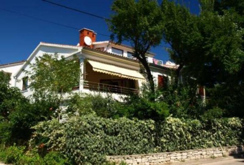 Dea Apartments