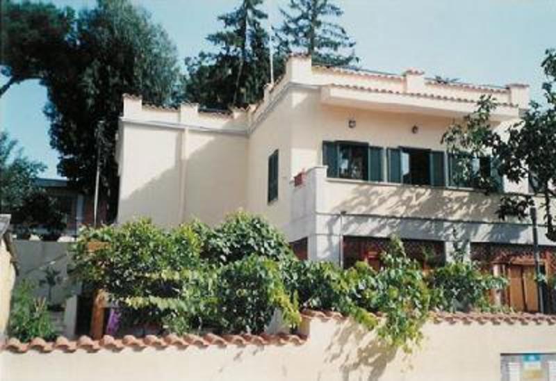 Villa Rome B&B