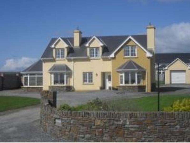 Cill Chiarain B&B in Ballybunion, Ireland Find Cheap Hostels and Rooms at