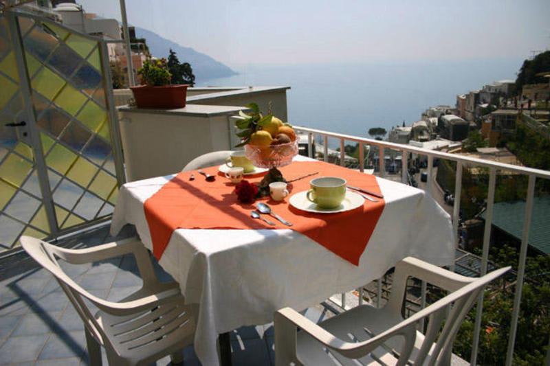 Carla Apartment No. 9 in Positano, Italy Find Cheap Hostels and Rooms