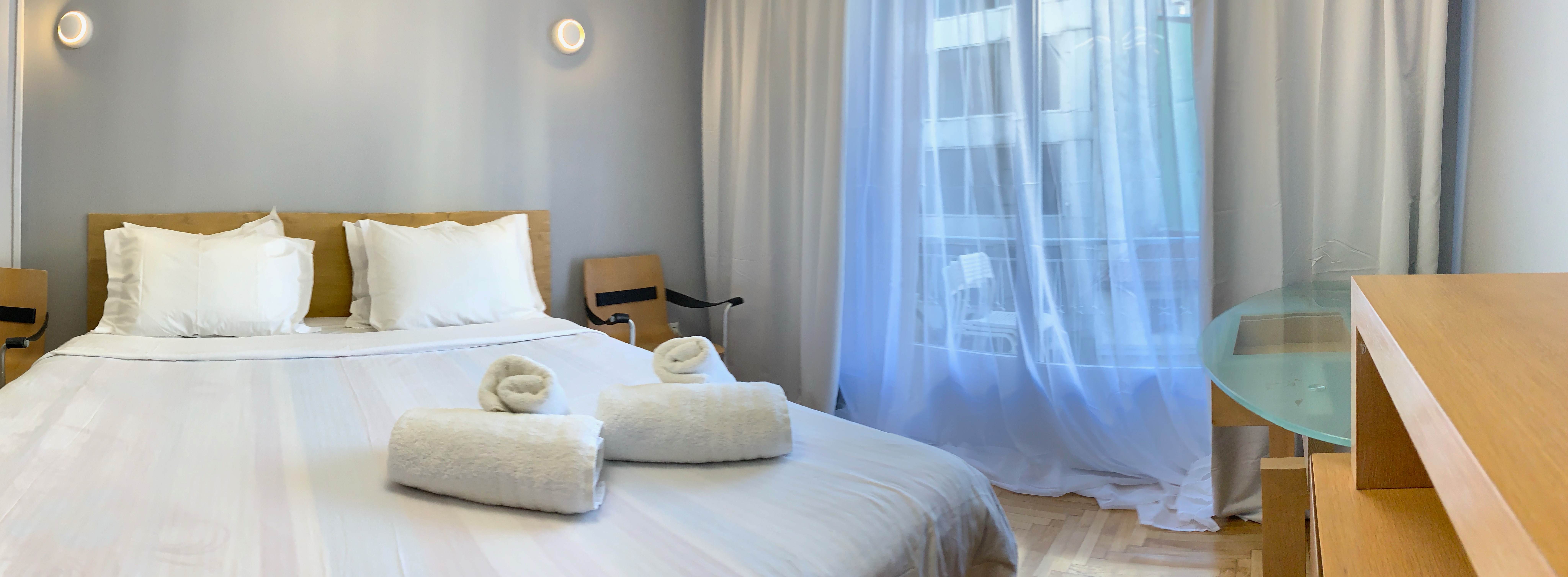 Athens Colorful Urban Home in Athens, Greece Book B&B's with