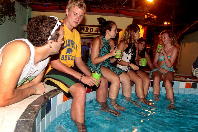 Pousada e Hostel Papagaio