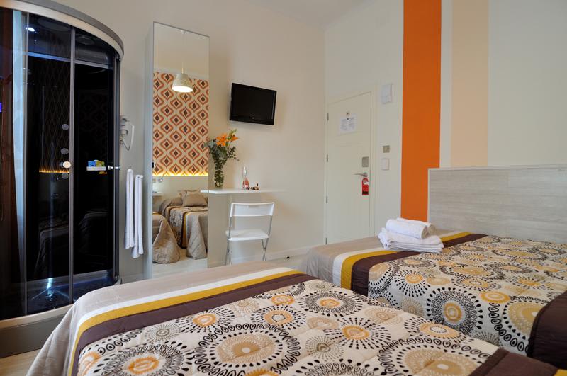 Hostal Far Home Plaza Mayor