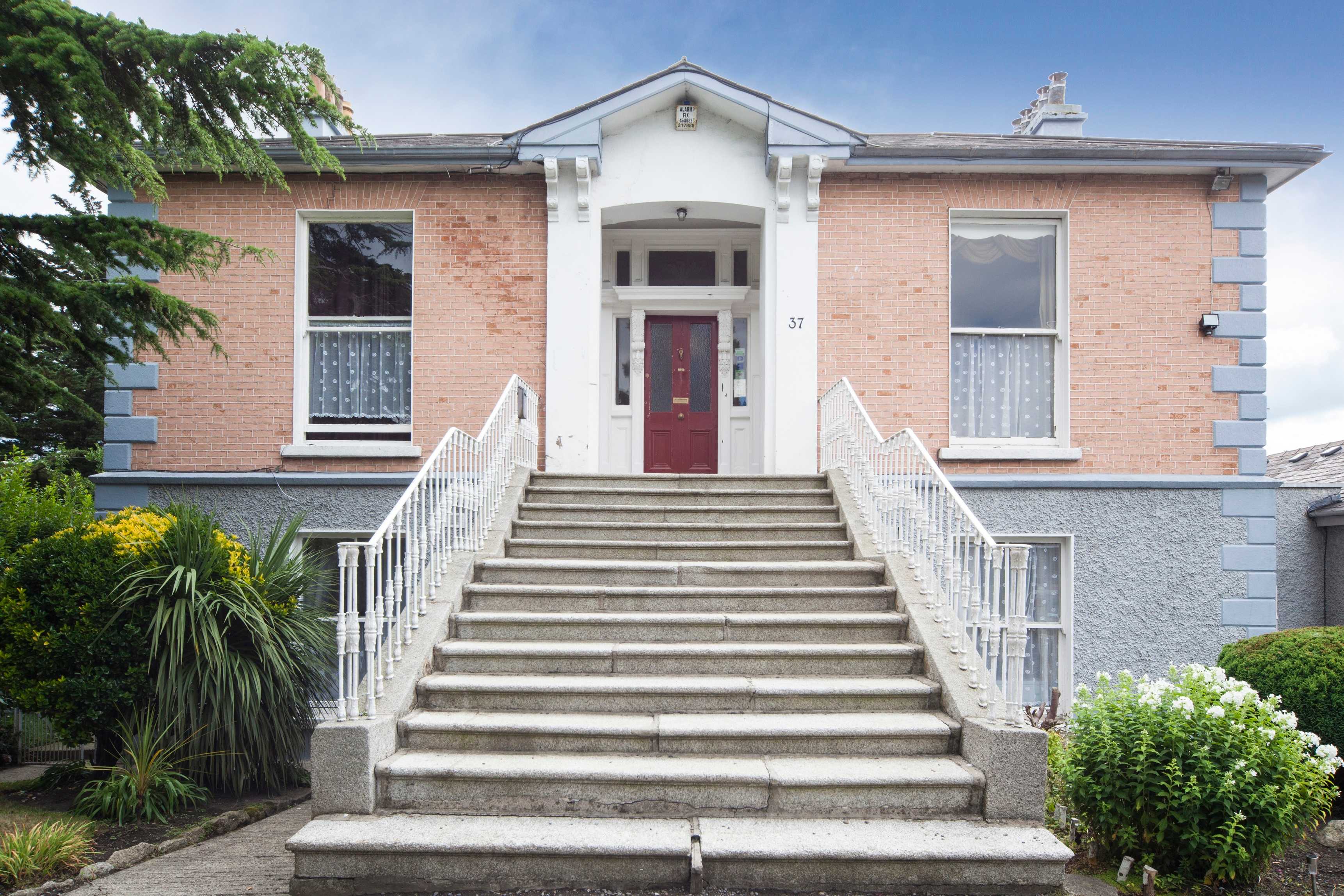 Marilyn Mansion