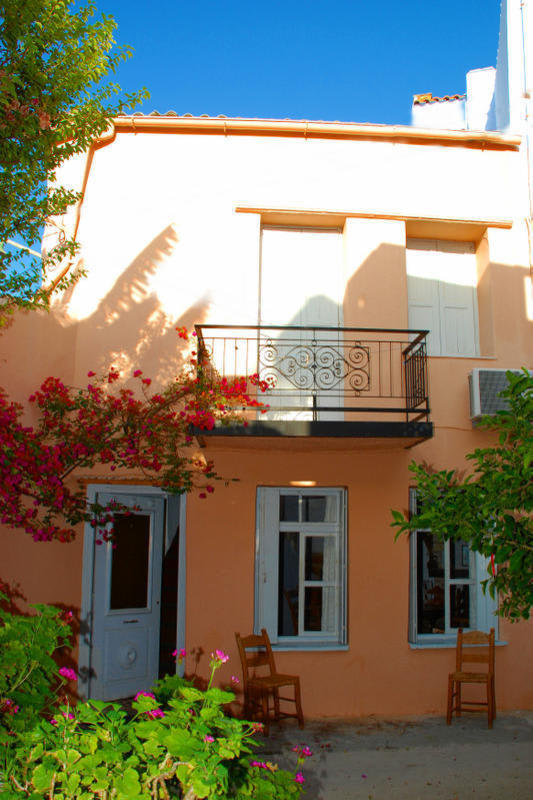 Pension Kasteli & Studios in Chania, Greece Book Apartments with