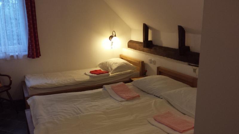 Hostel Mamina Hisa-Mamas House