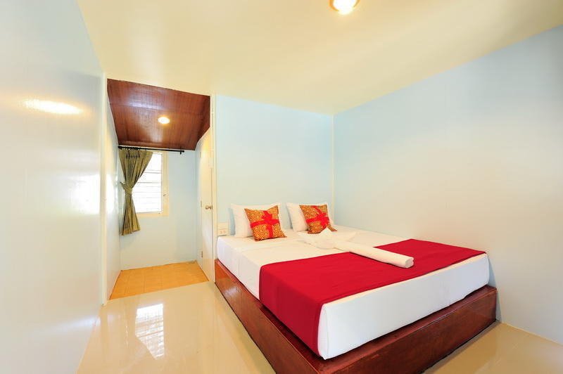 Phuphaya Seaview Resort