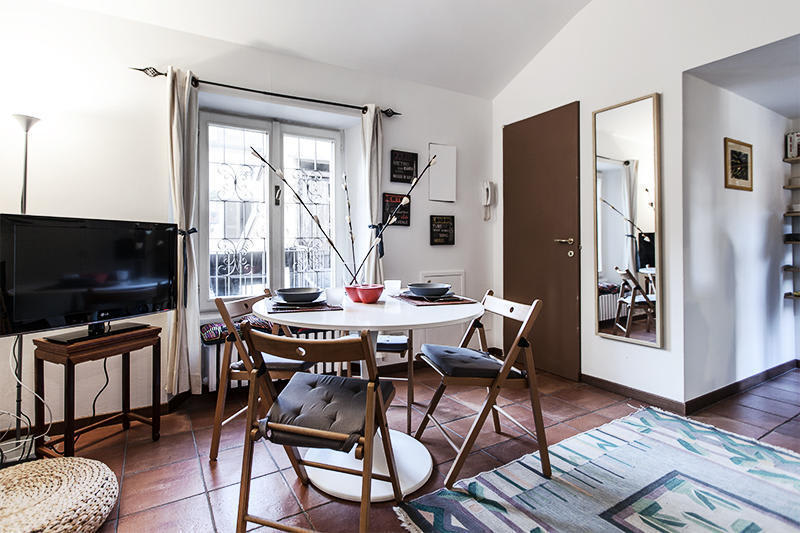 Alessi Apartment in Milan, Italy Book Apartments with