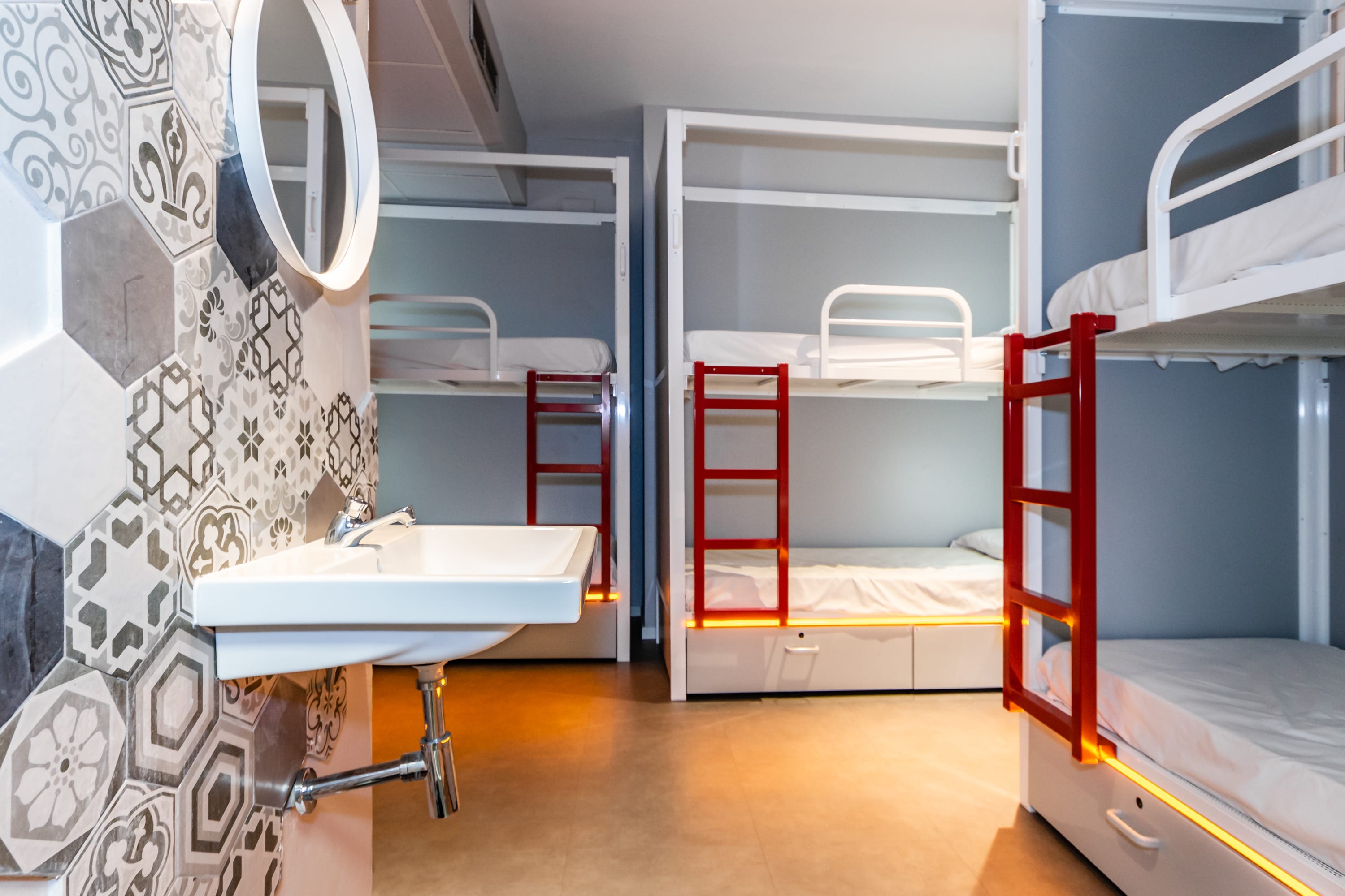 Sun & Moon Hostel, Barcelona - 2024 Prices & Reviews - Hostelworld