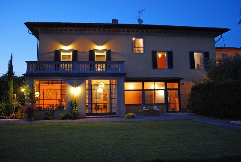 Al Porto Di Lucca B&B In Lucca, Italy - Book B&B's With Hostelworld.com