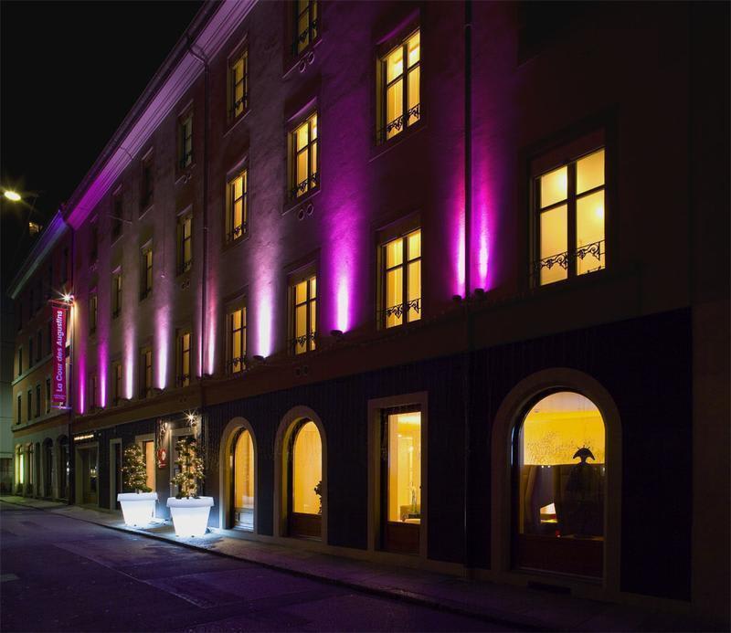 La Cour des Augustins - Boutique Gallery Design Ho