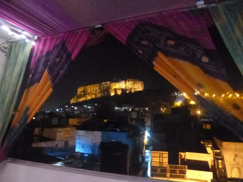 Shyam Palace Paying Guesthouse