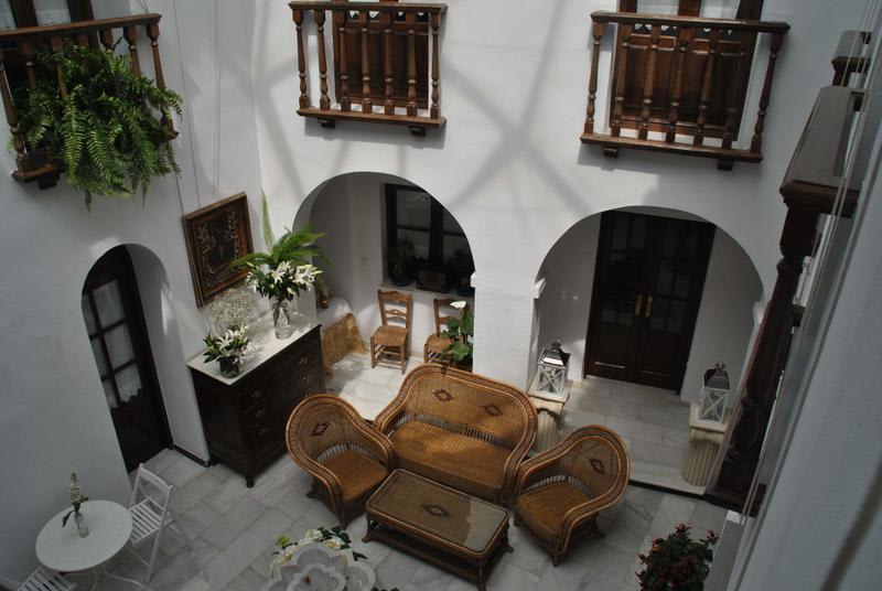 May Flowers Hostel