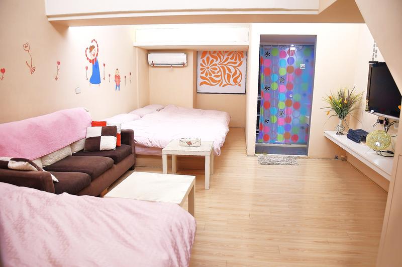 Taichung Love House in Taichung, Taiwan China Book Apartments with