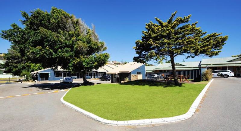 Abrolhos Reef Lodge
