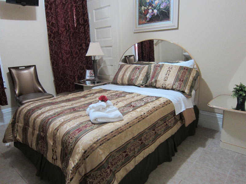Neptune Hotel