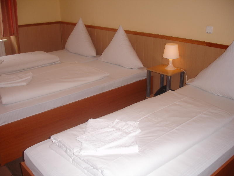 Angel Hotel