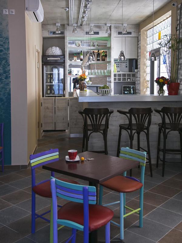Varad Inn Boutique Hostel and Cafe