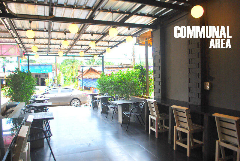 Let it Bee Econo Hostel