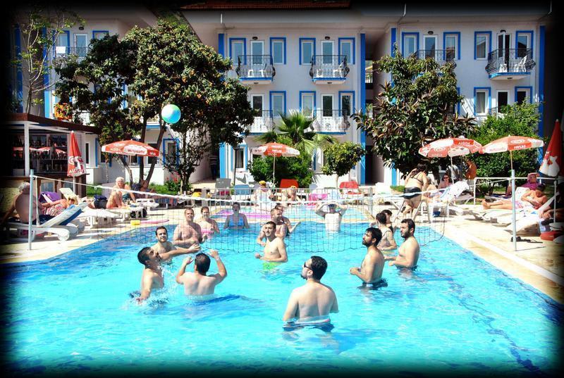 Oludeniz Akdeniz Beach Hotel in Oludeniz Fethiye, Turkey - Book Budget ...
