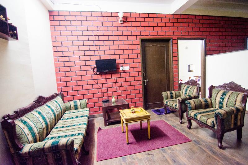 Le Pension Backpackers Hostel