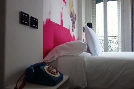 Hotel Des Arts Paris France Book Your Cheap Hotel Now