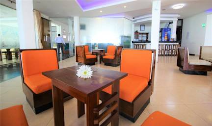 Hikkaduwa Beach Hotel照片