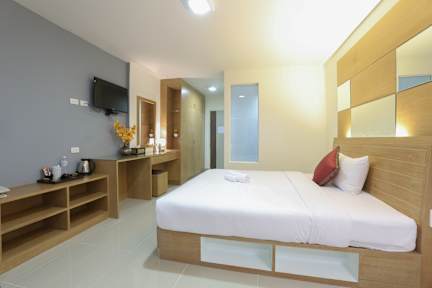 Fotky The Greenery Central Suites