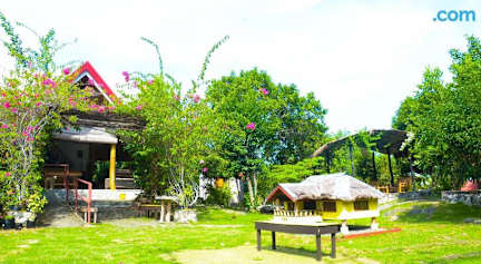 Bougainvillea Paradise Campground Hostel照片